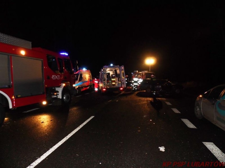 Tragiczny wypadek w Czerwonce. Nie żyje kierowca vw passata