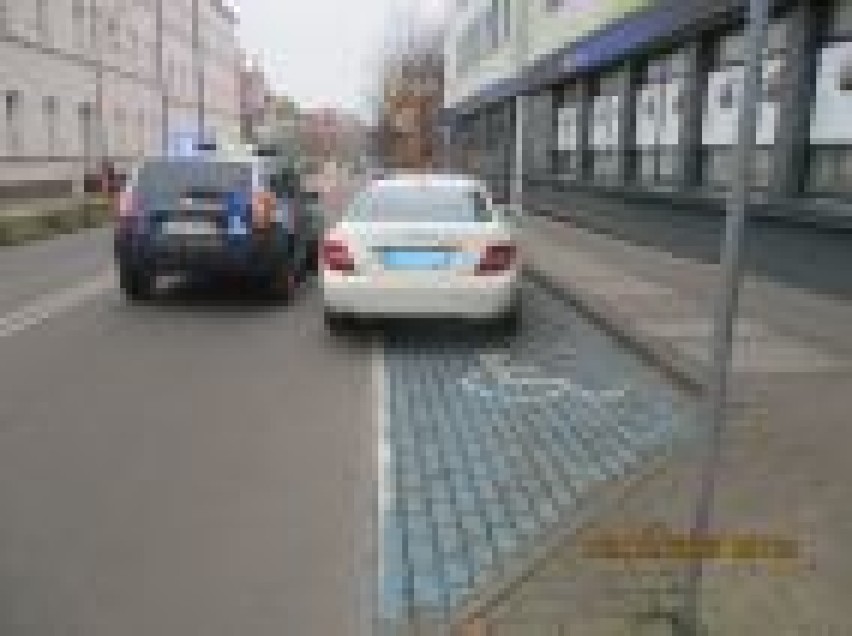 Świnoujście - 500 zł za parkowanie na miejscu dla niepełnosprawnych