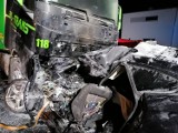Tragiczny wypadek pod Wrześnią. BMW zderzyło się z ciężarówką. Jedna osoba nie żyje