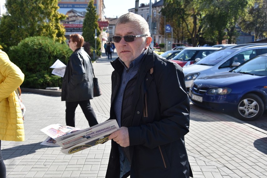 Tarnów. Debatowali w centrum miasta o problemach służby zdrowia i środowiska