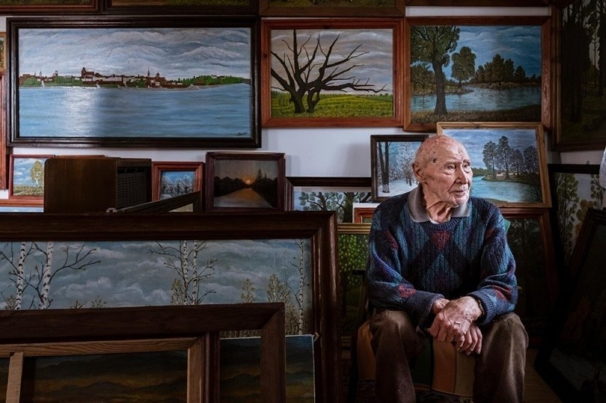 93-letni szewc Józef Kania z Torunia wciąż pracuje! "Jestem zawalony robotą! Ale zapraszam, zapraszam..."