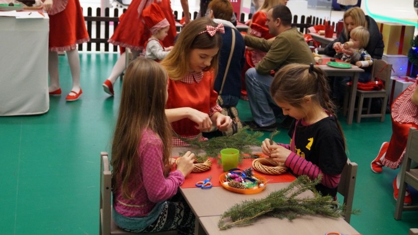 W Zielonych Arkadach powstała pracownia ozdób świątecznych dla najmłodszych [zdjęcia, wideo] 
