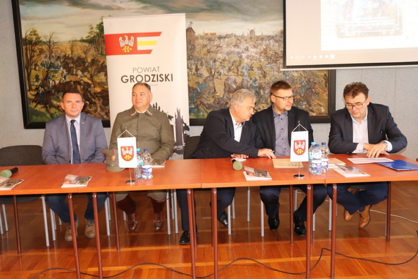 Grodzisk Wielkopolski: Konferencja z okazji 100. rocznicy wybuchu Powstania Wielkopolskiego [GALERIA ZDJĘĆ]