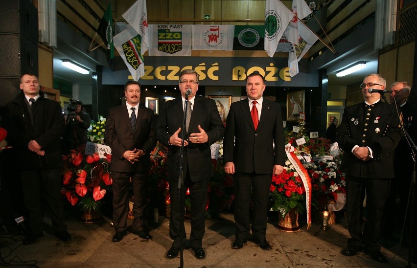 Bieruń: Prezydent Bronisław Komorowski życzył górnikom dobrej szychty na co dzień