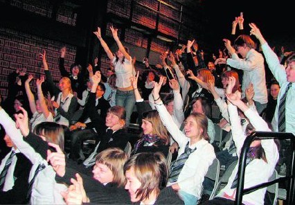 Podczas zajęć Szkoły Teatru młodzi widzowie zachowywali się bardzo żywiołowo.