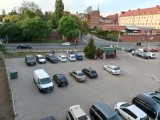 Toruń. Ceny za parking przy moście drogowym w górę! 