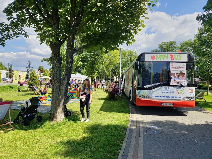 Happy Bus w parku imienia Adama Bienia w Staszowie. Była świetna zabawa. Zobacz zdjęcia