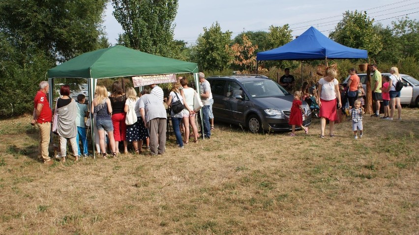 Zespół Pieśni i Tańca Kalina wystąpił na scenie przy hali Tatar