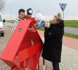 Pleszew. Jest kolejny pojemnik na plastikowe nakrętki. Tym razem stanął w Lenartowicach