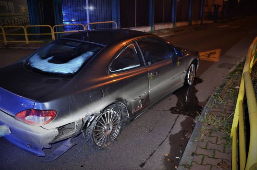 Będzinianin jechał "wiślanką" na samych felgach! Policjanci przecierali oczy ze zdumienia!