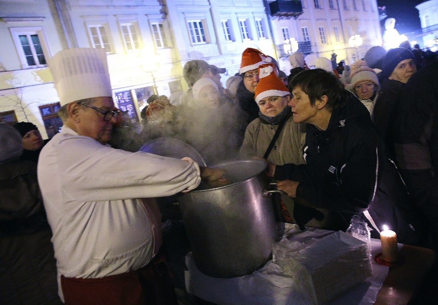 Przedświąteczne spotkanie w Rynku Trybunalskim