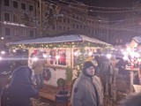 Świąteczna budka Magdy Gessler w Warszawie. Szokujące ceny potraw od słynnej restauratorki 