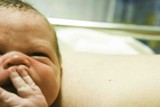 Kobieta urodziła dziecko w sosnowieckiej taksówce. Poród trwał dwa kilometry