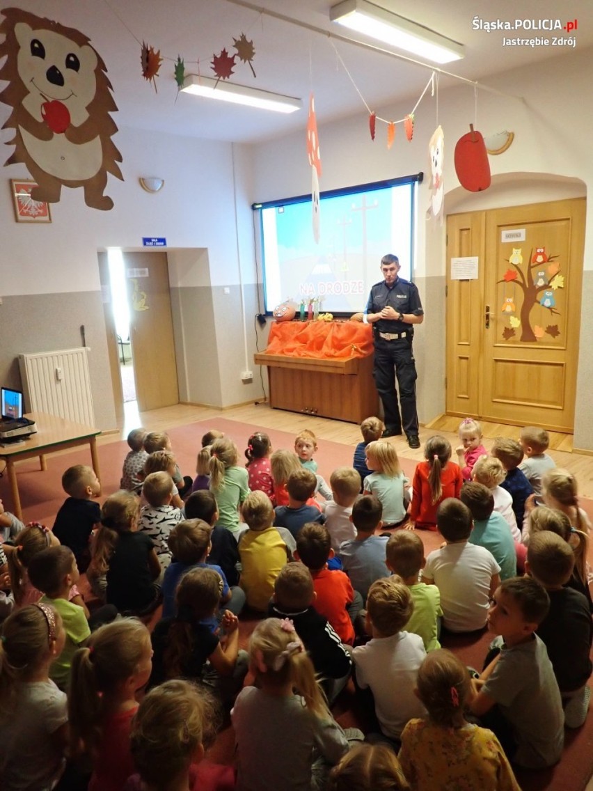 Przedszkole nr 11 w Jastrzębiu: Sznupek i policjanci uczyli...