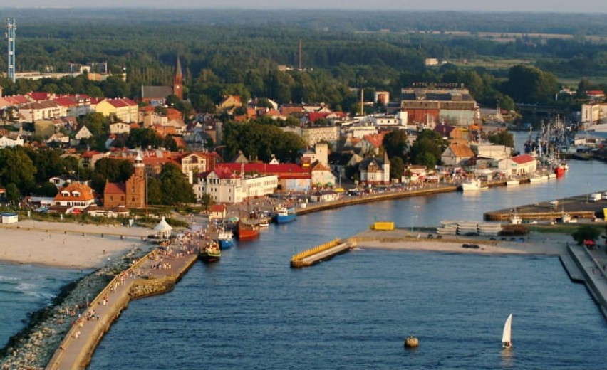 Ostroga Helska, na której wybudowano później ruchomą kładkę.