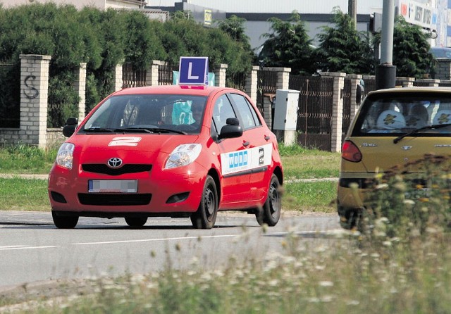 WORD w Łodzi sprzedaje egzaminacyjne toyoty yaris