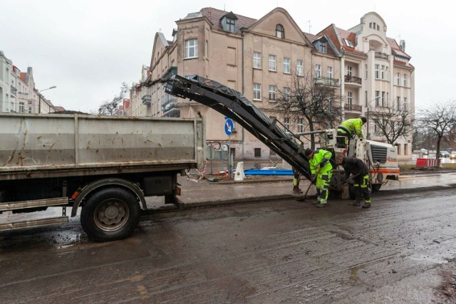 Aleja Mickiewicza to jedno z miejsc, gdzie prace trwają od kilku miesięcy.