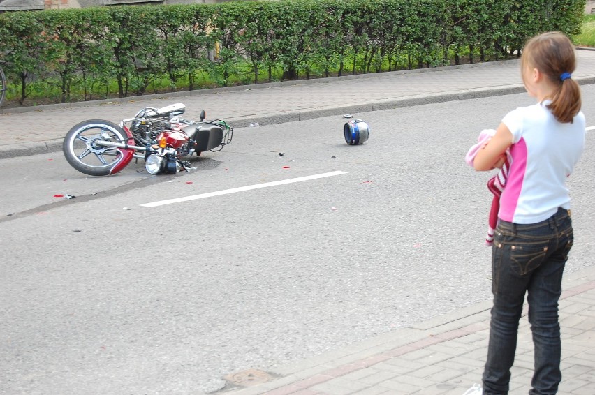 Wypadek motocyklisty w Kwidzynie. Poszkodowany trafił do szpitala