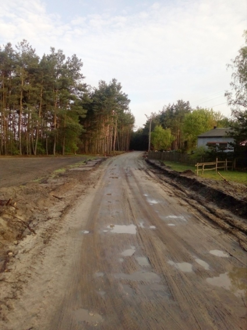 Budowa drogi gminnej Białobłoty – Krzyżówka