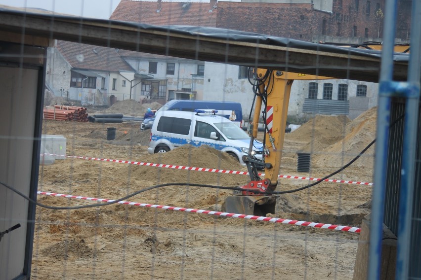 KROTOSZYN: Znaleziono niewybuch na terenie budowy przy ul. Mickiewicza [ZDJĘCIA]