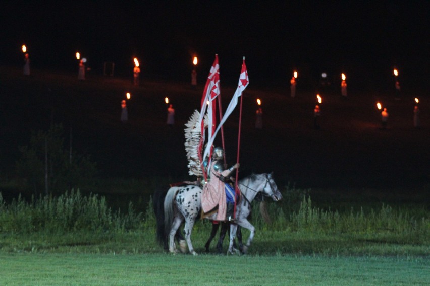 ORZEŁ I KRZYŻ
Orzeł i Krzyż - Niepodległa | Nocne widowisko...