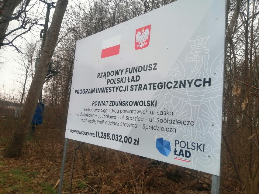 Przebudowa Spółdzielczej i Staszica w Zduńskiej Woli. Drzewa...