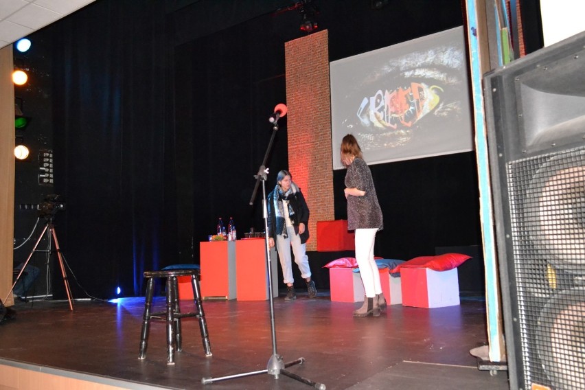 "Casting" w wykonaniu sceny Młodzieżowej MDK w Człuchowie