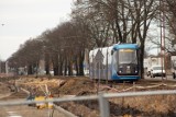 Nowe torowisko na ul. Kosmonautów we Wrocławiu. Kiedy pojadą nim tramwaje? [ZOBACZCIE ZDJĘCIA]