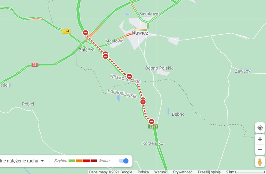 Wypadek na S5 w okolicy Rawicza (30.10.2021). Dwie osoby poszkodowane. Jedno z aut jechało pod prąd!