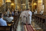 Bazylika pw. św. Andrzeja. Pierwszą komunię świętą przyjęły dzieci z Sieniczna. Zobaczcie ZDJĘCIA