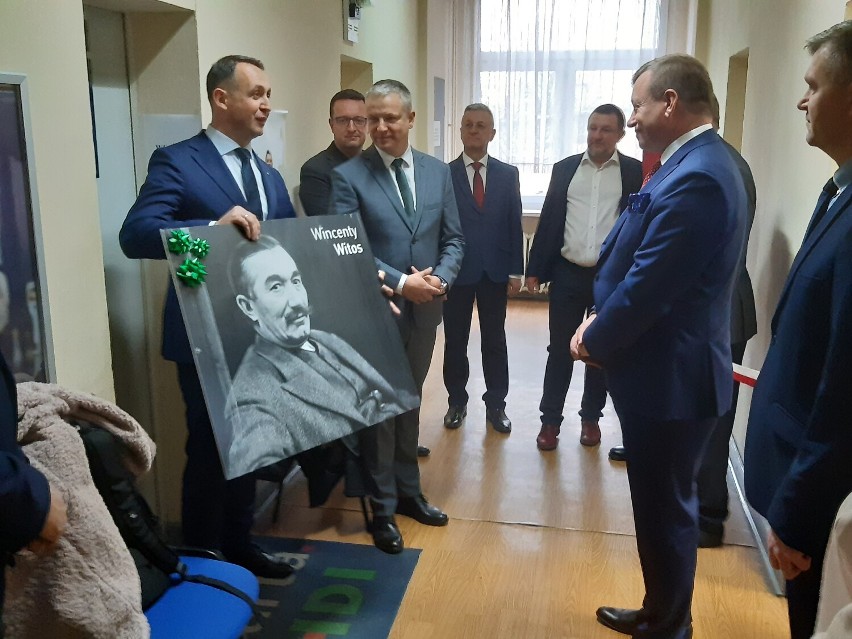 Biuro poselskie Jarosława Rzepy w Nowogardzie otwarte