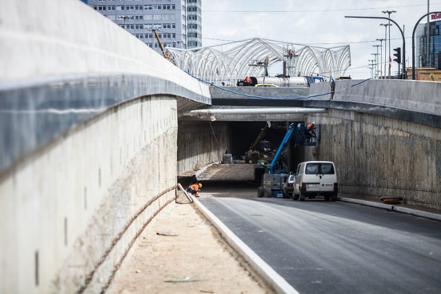 Trasa W-Z w Łodzi. Przystanek przesiadkowy Łódź Centrum