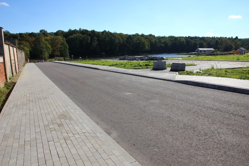 Pod Łodzią, w Lisowicach, powstaje park wodny. Z jakich atrakcji będzie można tam skorzystać?