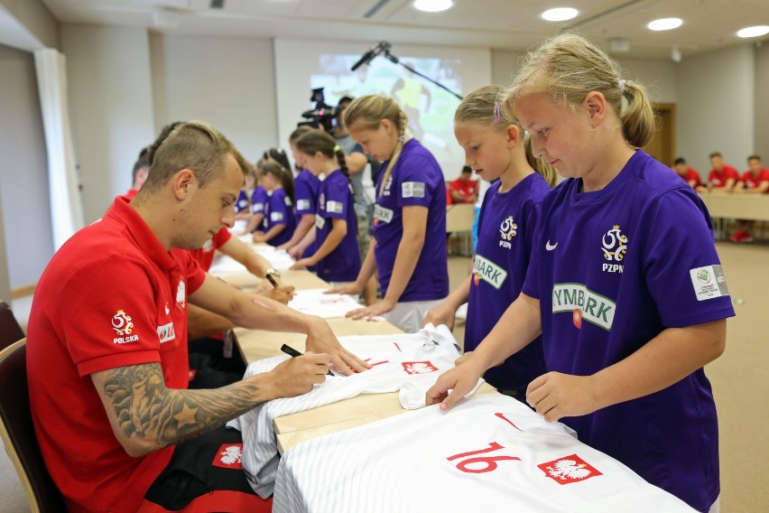 Zwycięzcy turnieju "Z Podwórka na Stadion o Puchar Tymbarku"...