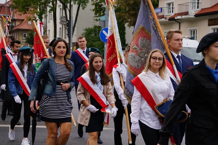 XVII Międzynarodowy Marsz Pamięci Zesłańców Sybiru. Ulicami Białegostoku przeszedł marsz upamiętniający "Sybiraków" [ZDJĘCIA]