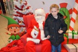 Święty Mikołaj z elfami spotkał się z dziećmi w galerii VIVO! Stalowa Wola. Było mnóstwo radości. Zobacz zdjęcia