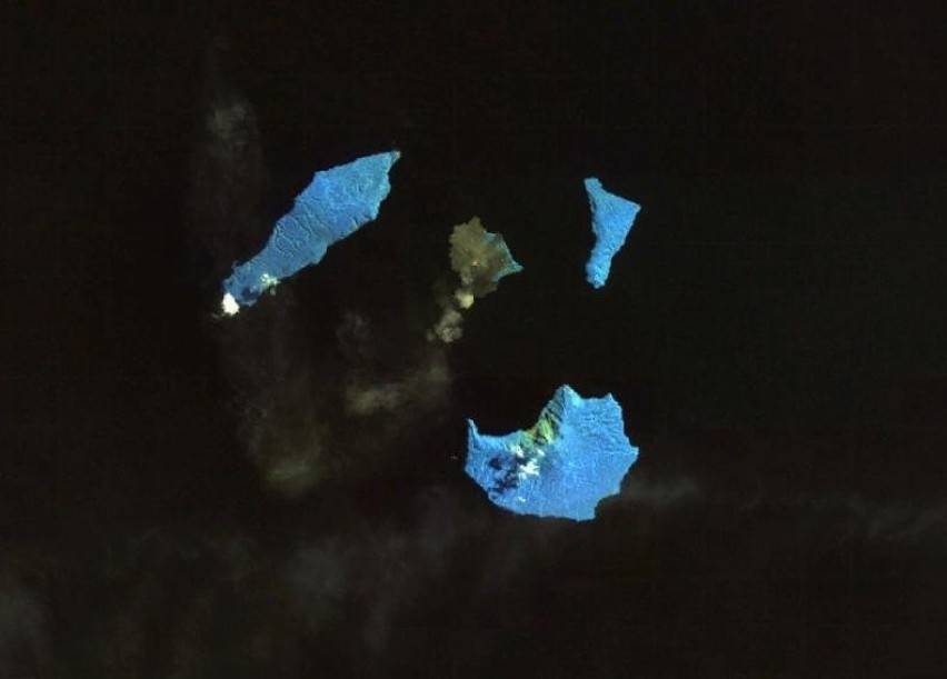 Krakatau obecnie na zdjęciu satelitarnym