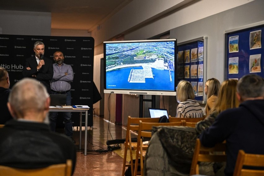 Nowy terminal kontenerowy w Gdańsku. Mieszkańcy: „Mamy do was żal”. Baltic Hub: „Otwarcie informujemy o wszystkim”