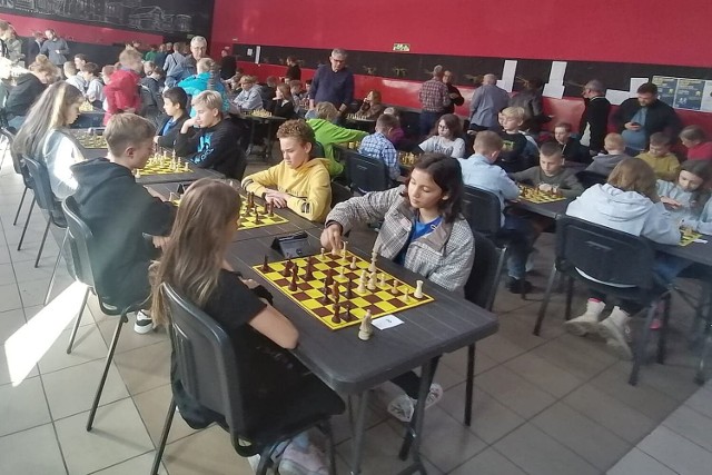 Finał wojewódzkich zmagań szachowych odbył się w sali Prabuckiego Centrum Kultury i Sportu