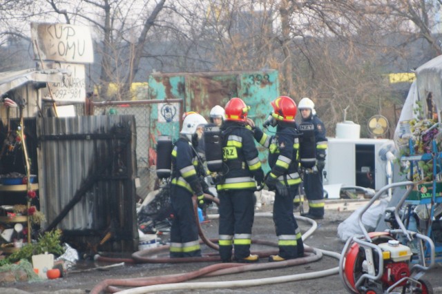 Pożar w składzie złomu przy ulicy Ogrodowej w Kaliszu