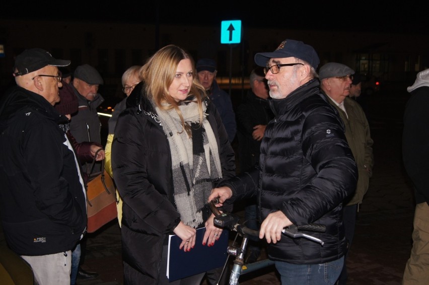 Protest przeciwko "ustawie kagańcowej" przed sądem w...