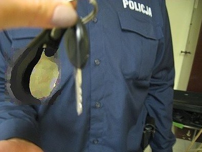 Policjanci z Żor proszą o kontakt właściciela klucza