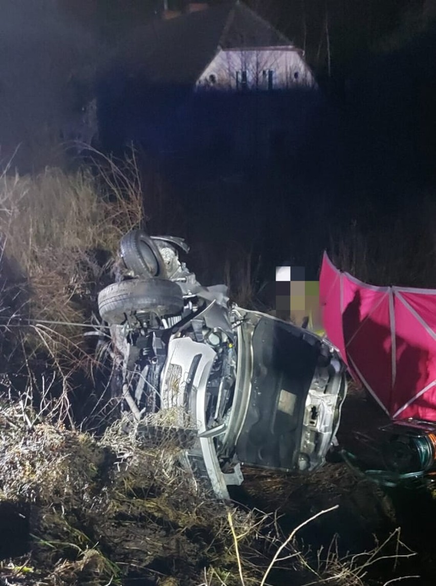 Tragiczny wypadek na DK-8 w Jeleniowie. Nie żyje młoda policjantka. Kondolencje śle Komendant Główny Policji i policjanci z całego kraju  