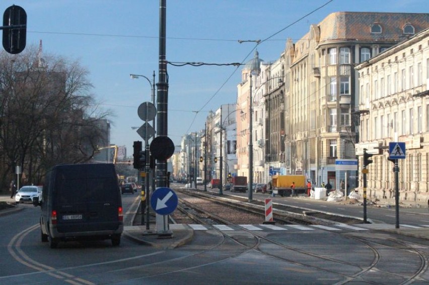 Od 17 grudnia kierowcy będą mogli przejechać także północną jezdnią ul. Narutowicza.