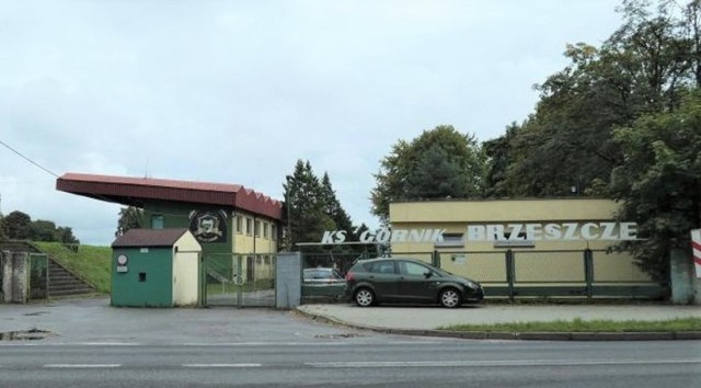 Rozpoczyna się modernizacja stadionu Górnika w Brzeszczach