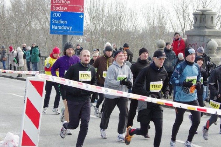 8 PÓŁMARATON WARSZAWSKI 2013 ZDJĘCIA UCZESTNIKÓW