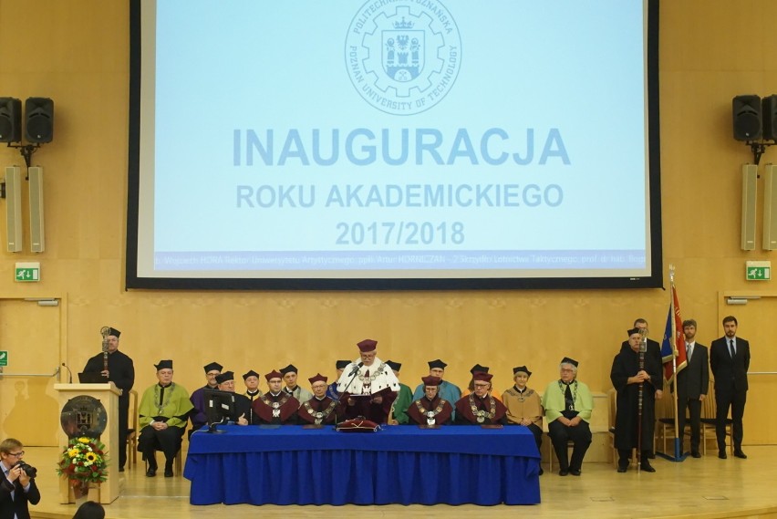 Studenci Politechniki Poznańskiej oficjalnie zaczęli rok akademicki [ZDJĘCIA]