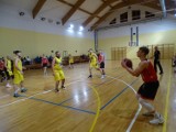 Tak grali koszykarze z Chełmna i Grudziądza w Chełmińskiej Lidze Koszykówki. Zdjęcia