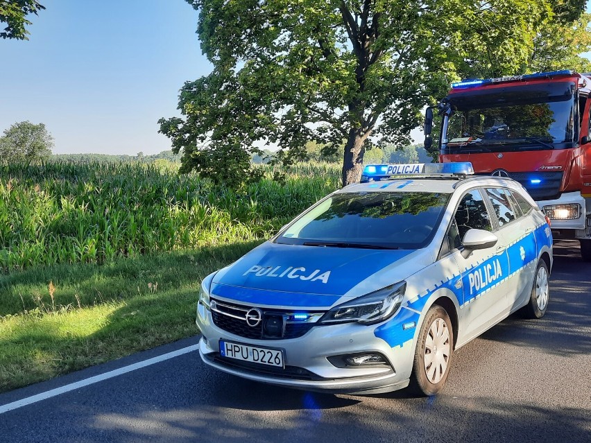 Wypadek na trasie Śrem-Kórnik (DW 434). Samochód uderzył w...