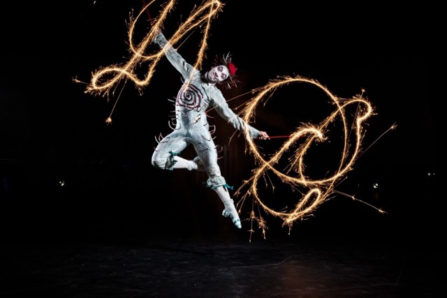 Cirque du Soleil zaprezentuje historię fantazyjnego Quidam w niesamowitej aranżacji.